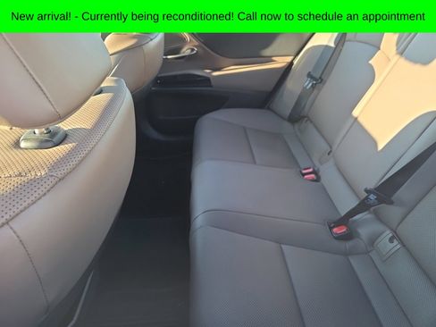 Used 2022 Lexus ES 350 w/ Premium Package FWD image 9