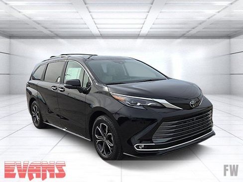 New 2026 Toyota Sienna Platinum AWD/4WD image 1