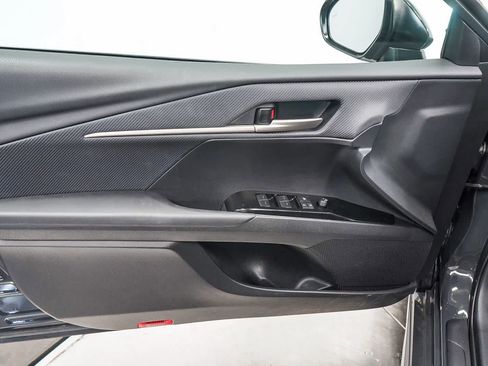 Used 2025 Toyota Camry SE image 21