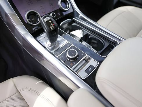 Used 2018 Land Rover Range Rover Sport Supercharged AWD/4WD image 19