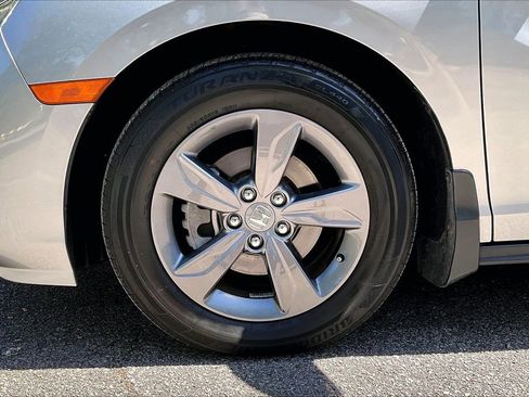 Used 2024 Honda Odyssey EX image 34