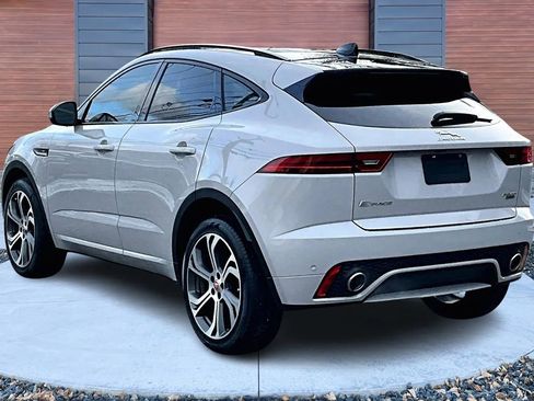 Used 2019 Jaguar E-PACE R-Dynamic SE image 2