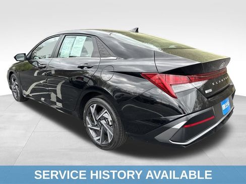 Used 2025 Hyundai Elantra SEL image 6