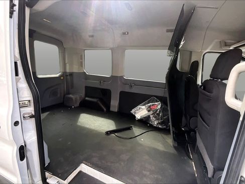 Used 2017 Ford Transit 150 XLT RWD image 27