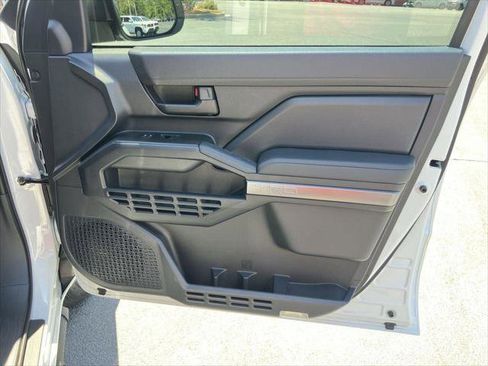 Certified 2025 Toyota 4Runner TRD Sport image 33