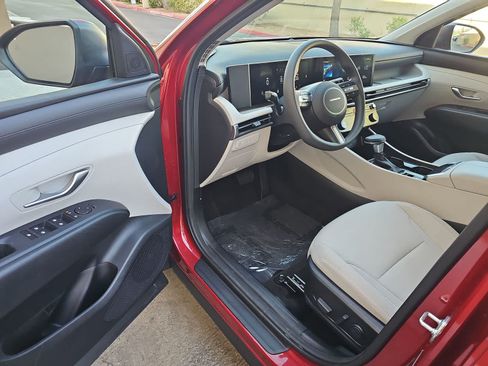 Used 2025 Hyundai Tucson SEL FWD image 10
