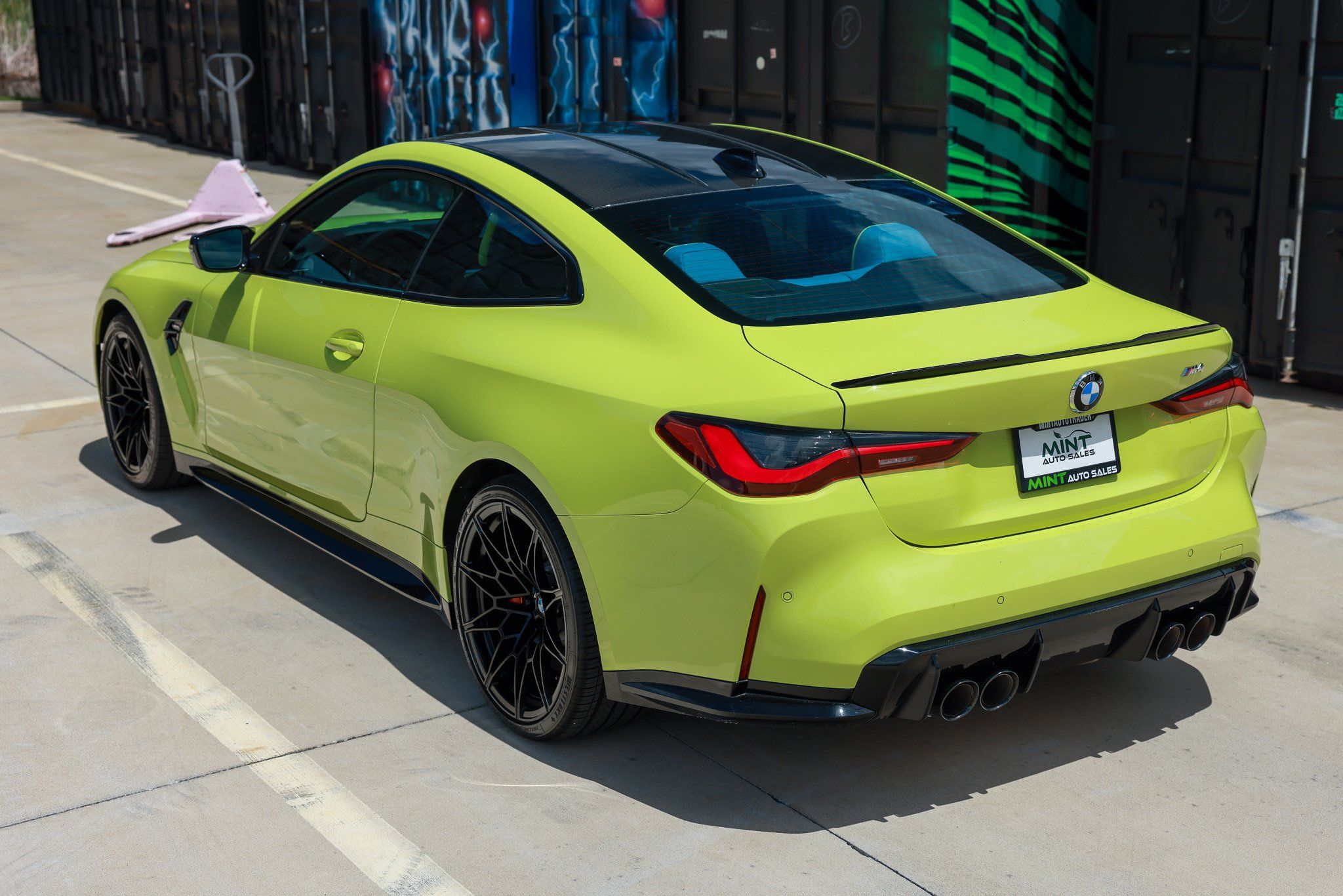 Used 2021 BMW M4 Coupe w/ Executive Package RWD image 8