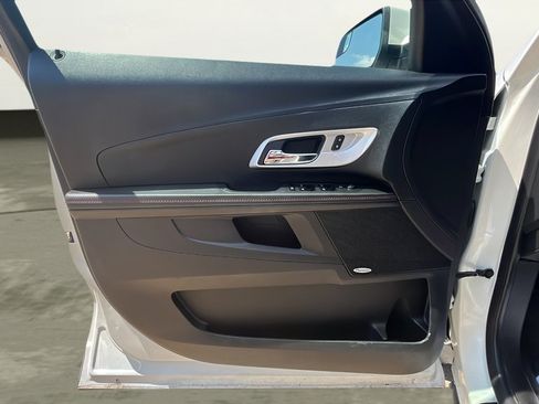 Used 2013 Chevrolet Equinox LT w/ Power Convenience Package FWD image 15