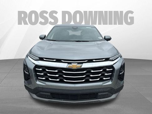 Used 2026 Chevrolet Equinox LT FWD image 2