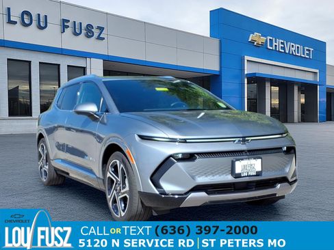 Used 2024 Chevrolet Equinox EV LT FWD image 1