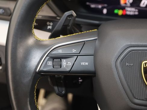 Used 2021 Lamborghini Urus image 70