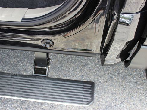 Used 2025 Ford F350 Platinum w/ Platinum Plus Package image 8