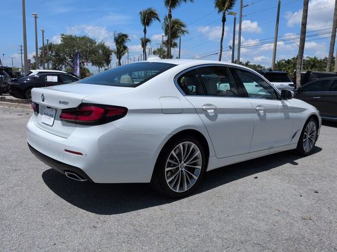 Used 2023 BMW 540i w/ Premium Package RWD image 5