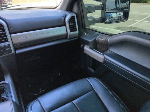 Certified 2021 Ford F250 Lariat AWD/4WD image 17