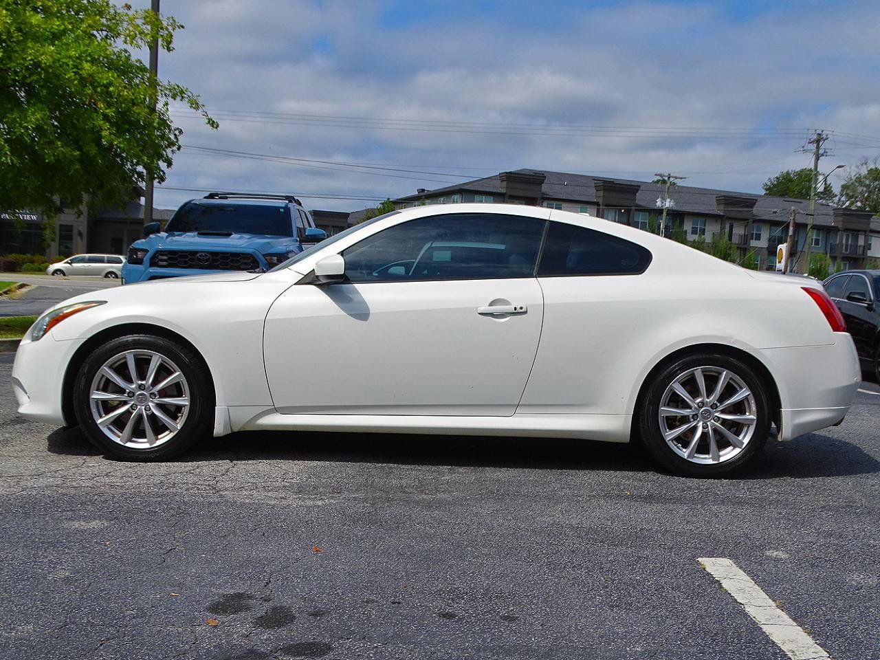 Used 2013 INFINITI G37 Journey w/ Premium Pkg RWD image 4