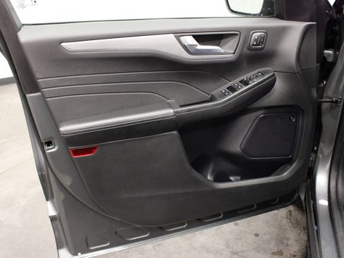 Used 2023 Ford Escape SE w/ PHEV Premium Package FWD image 18