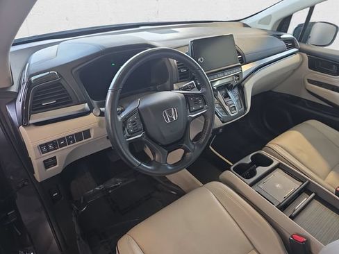 Used 2025 Honda Odyssey Touring image 18