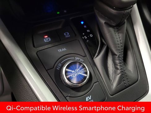 Used 2025 Toyota RAV4 XSE image 16