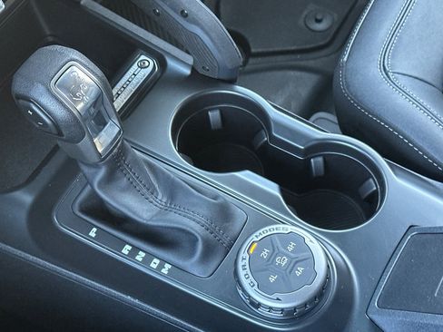 New 2026 Ford Bronco Badlands image 22