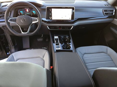 New 2025 Volkswagen Atlas Cross Sport SEL image 9