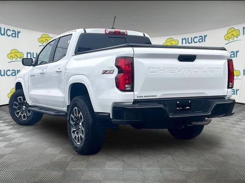 Used 2024 Chevrolet Colorado Z71 w/ Z71 Convenience Package 2 image 4