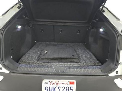 Used 2023 Volkswagen ID.4 Pro RWD image 12