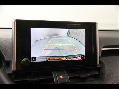 Used 2025 Toyota RAV4 LE AWD/4WD image 15