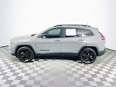 Used 2023 Jeep Cherokee Altitude Lux AWD/4WD image 5