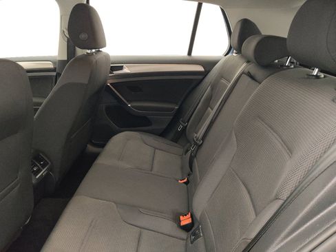 Used 2017 Volkswagen Golf S image 18