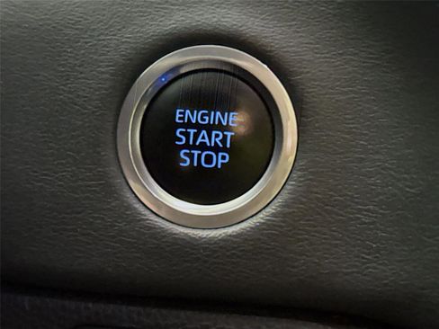 Used 2023 Toyota Tundra Platinum image 10