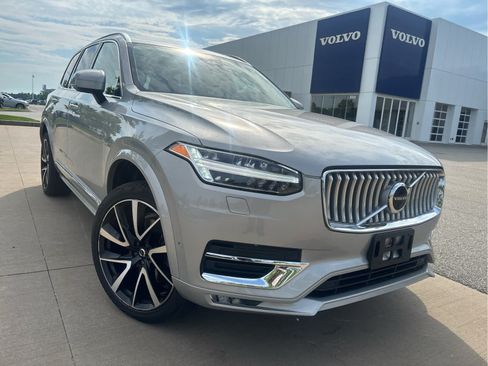 Used 2023 Volvo XC90 B6 Plus w/ Protection Package Premier AWD/4WD image 3