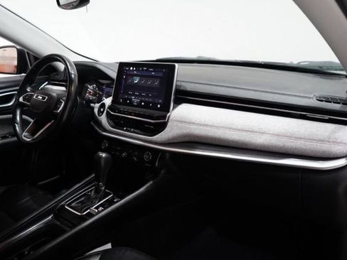 Used 2022 Jeep Compass Latitude image 18