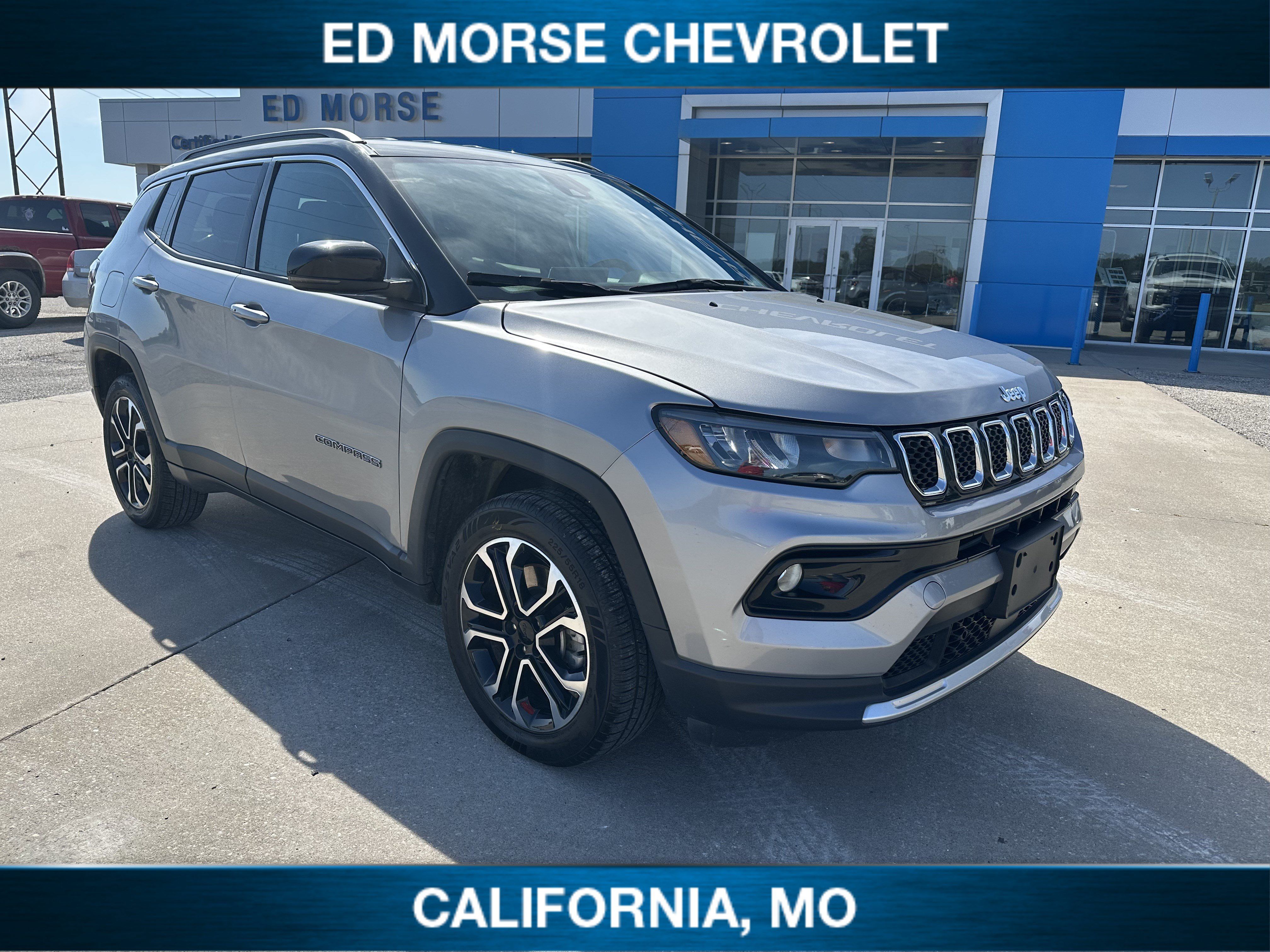 Used 2024 Jeep Compass Limited AWD/4WD image 1