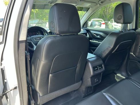 Used 2024 GMC Terrain SLT AWD/4WD image 37