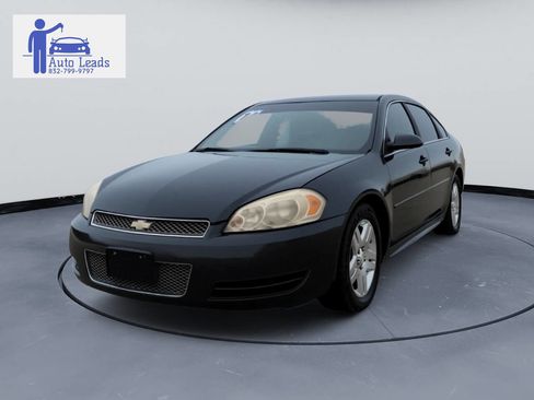 Used 2014 Chevrolet Impala LT w/ LT Sunroof Package image 3