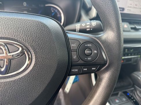 Used 2024 Toyota RAV4 LE image 16