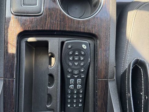 Used 2015 Chevrolet Traverse LT FWD image 19