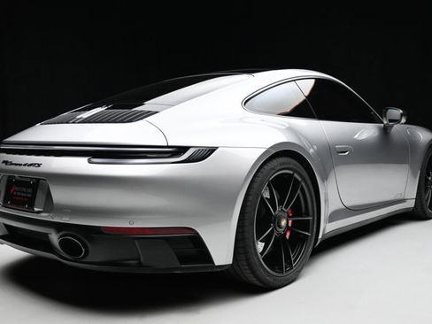 Used 2022 Porsche 911 Carrera 4 GTS image 32