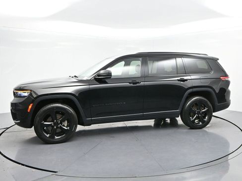 Used 2023 Jeep Grand Cherokee L Laredo AWD/4WD image 4