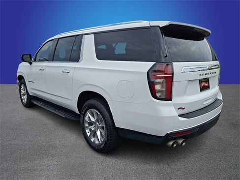 Used 2024 Chevrolet Suburban Premier image 7
