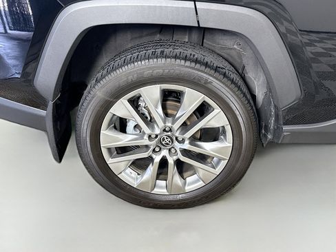 Used 2024 Toyota RAV4 XLE Premium FWD image 33