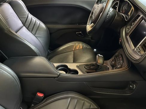 Used 2023 Dodge Challenger SRT Hellcat w/ Harmon/Kardon Sound Group image 21