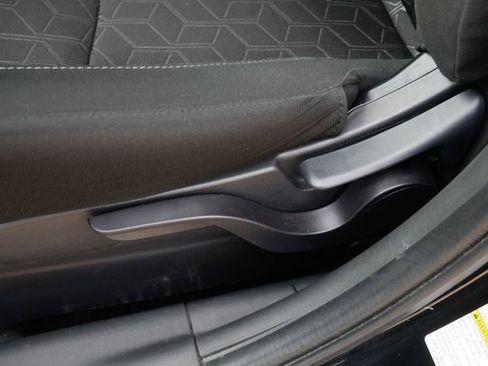 Used 2025 Mitsubishi Outlander Sport ES image 13