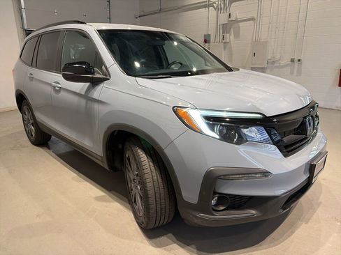 Used 2022 Honda Pilot Sport image 3