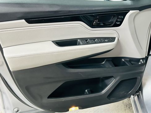 Used 2023 Honda Odyssey Touring image 27