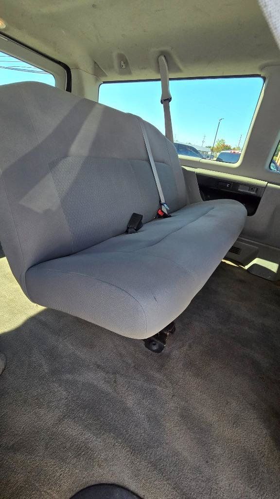 Used 2014 Ford E-150 and Econoline 150 Wagon RWD image 16