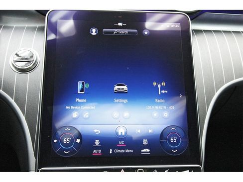 Used 2023 Mercedes-Benz C 300 Sedan image 21