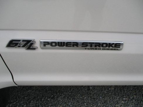 Used 2017 Ford F350 Platinum w/ Platinum Ultimate Package AWD/4WD image 10