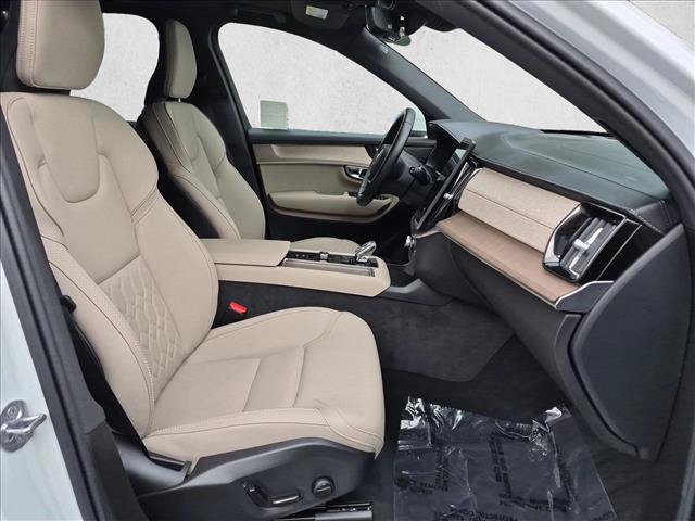 Certified 2026 Volvo XC90 B6 Plus w/ Protection Package Premier AWD/4WD image 23