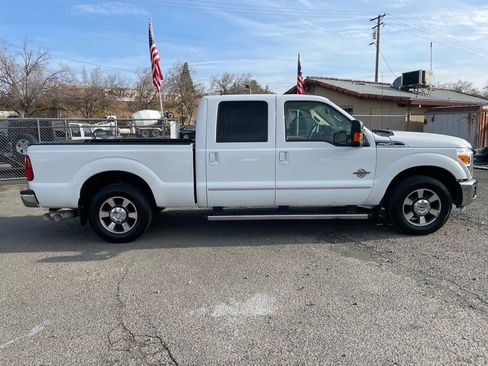 Used 2011 Ford F250 Lariat w/ Lariat Interior Pkg image 6
